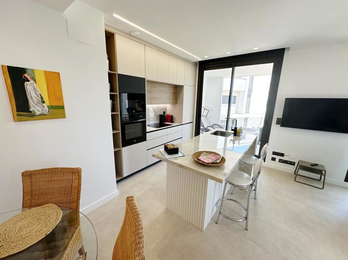 Image No.9-2 Bed Apartment for sale