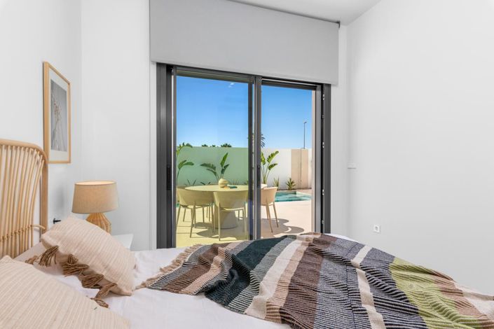 Image No.12-3 Bed Villa for sale