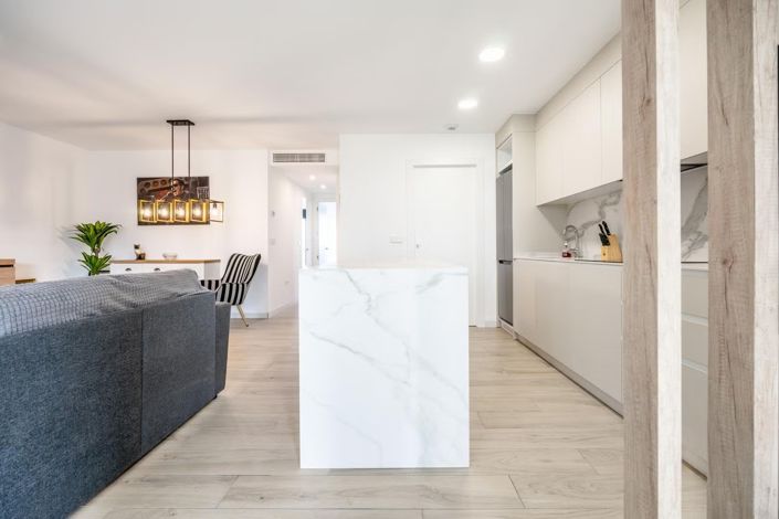 Image No.8-2 Bed Apartment for sale