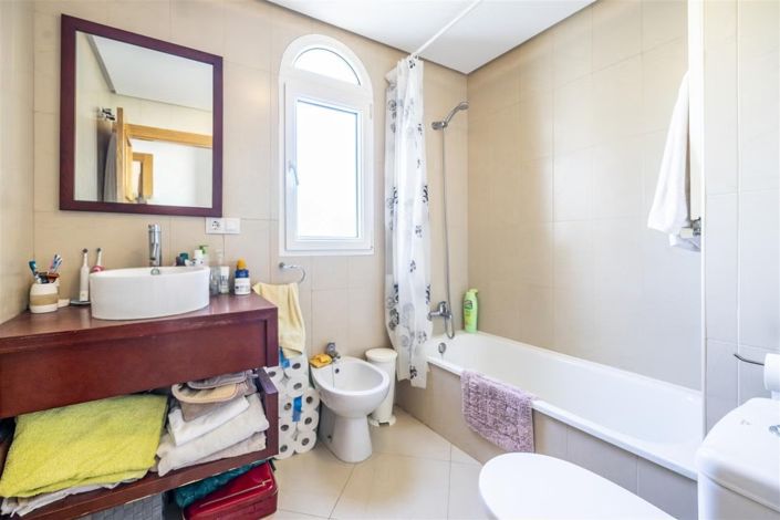 Image No.8-2 Bed Apartment for sale