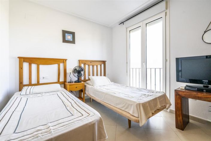 Image No.9-2 Bed Apartment for sale