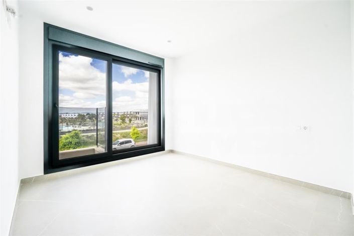 Image No.12-3 Bed Villa for sale