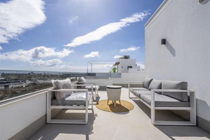 Image No.10-4 Bed Villa for sale