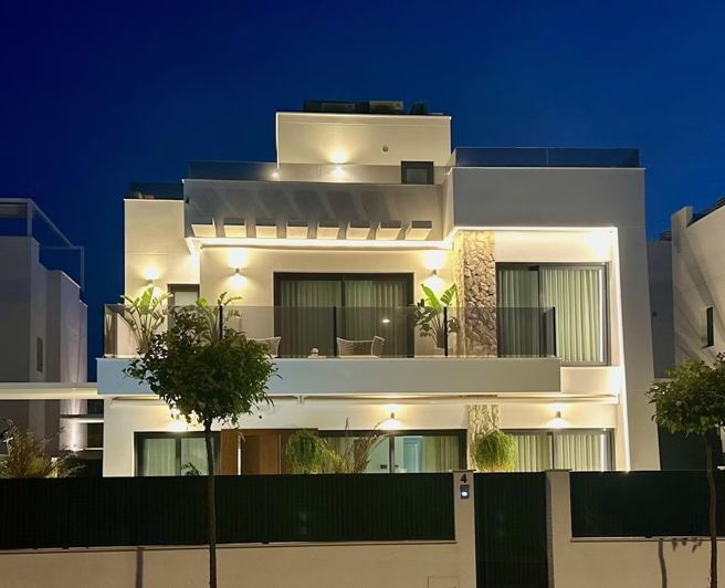 Image No.13-4 Bed Villa for sale