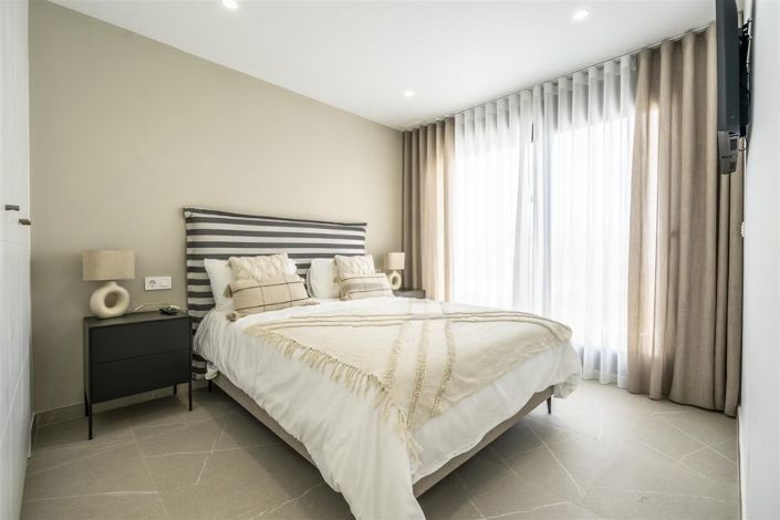 Image No.17-4 Bed Villa for sale