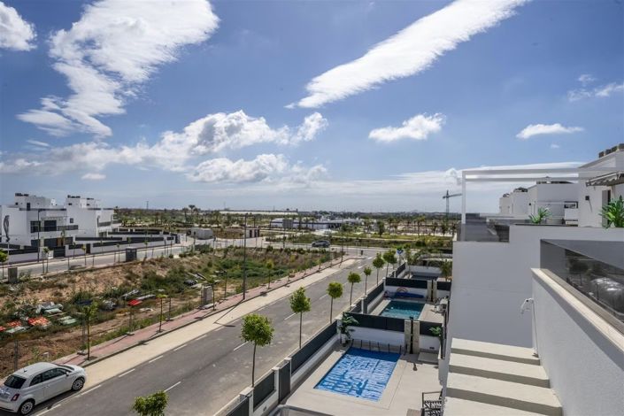 Image No.27-4 Bed Villa for sale