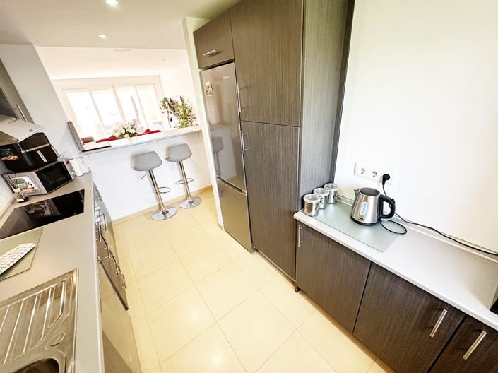 Image No.17-3 Bed Apartment for sale