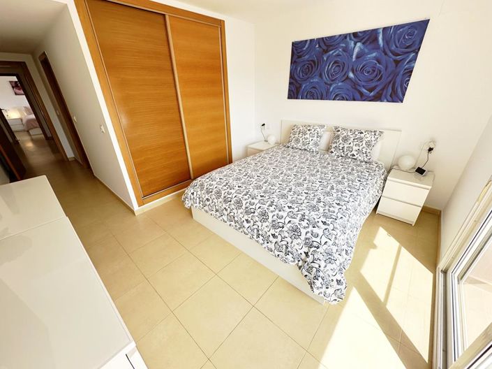 Image No.21-3 Bed Apartment for sale