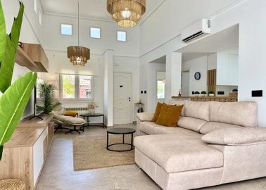 photo-10-9-25-13-35-05-scaled