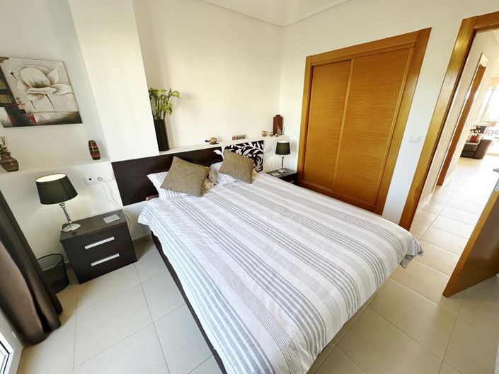 Image No.27-2 Bed Apartment for sale