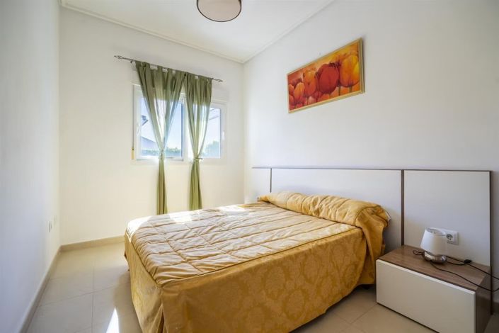 Image No.10-2 Bed Villa for sale