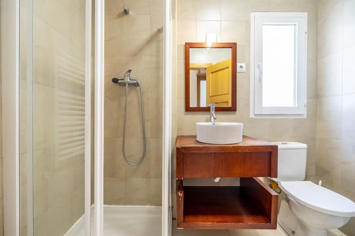 Image No.12-2 Bed Villa for sale