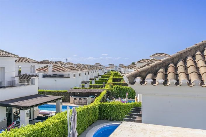 Image No.18-2 Bed Villa for sale