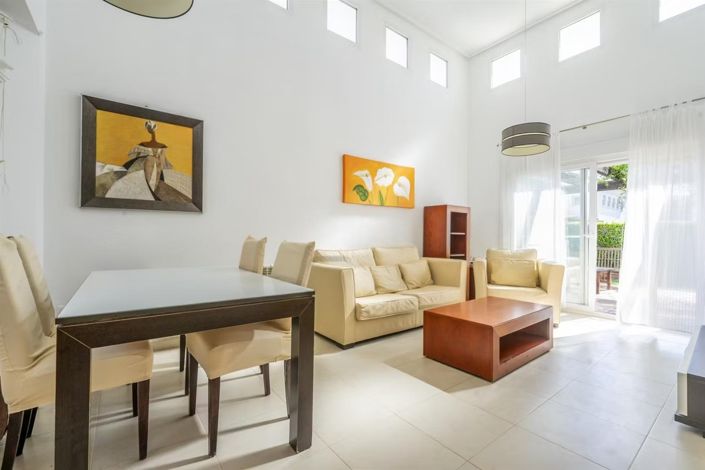 Image No.4-2 Bed Villa for sale