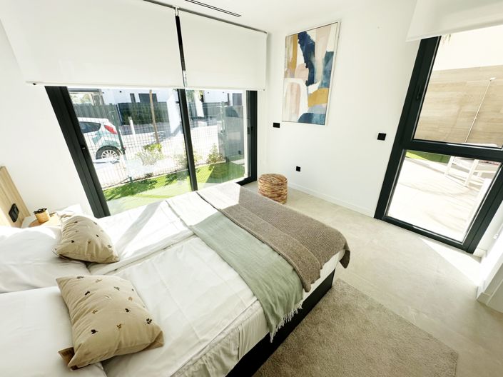 Image No.18-3 Bed Villa for sale