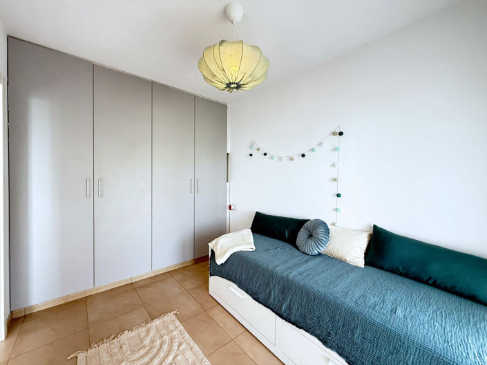 Image No.19-2 Bed Apartment for sale