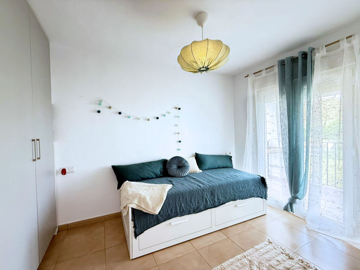 Image No.20-2 Bed Apartment for sale