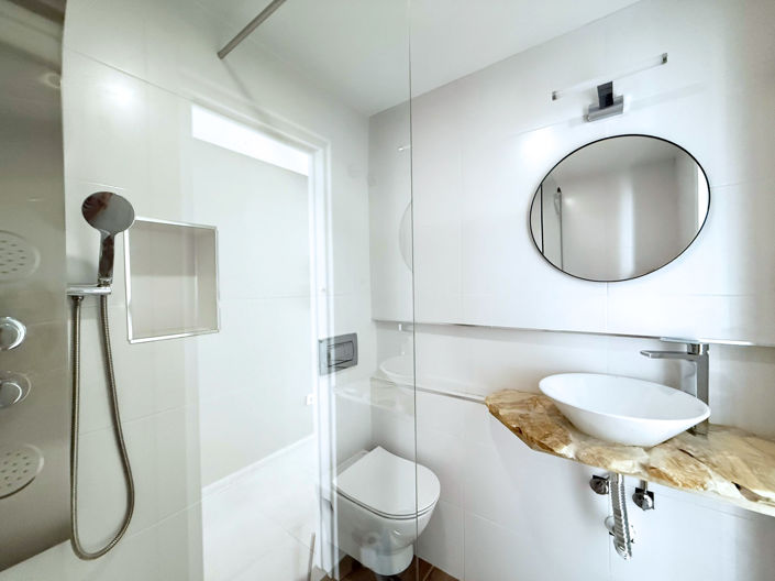 Image No.22-2 Bed Apartment for sale