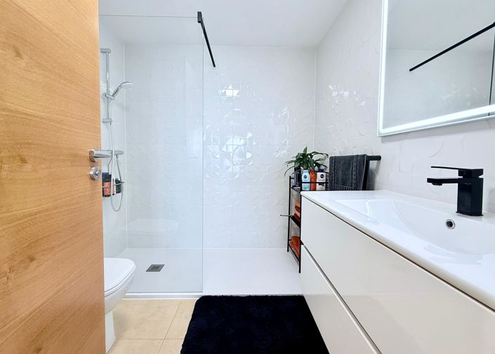 Image No.14-2 Bed Apartment for sale