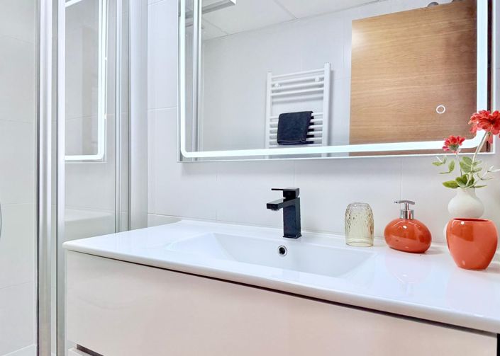 Image No.18-2 Bed Apartment for sale