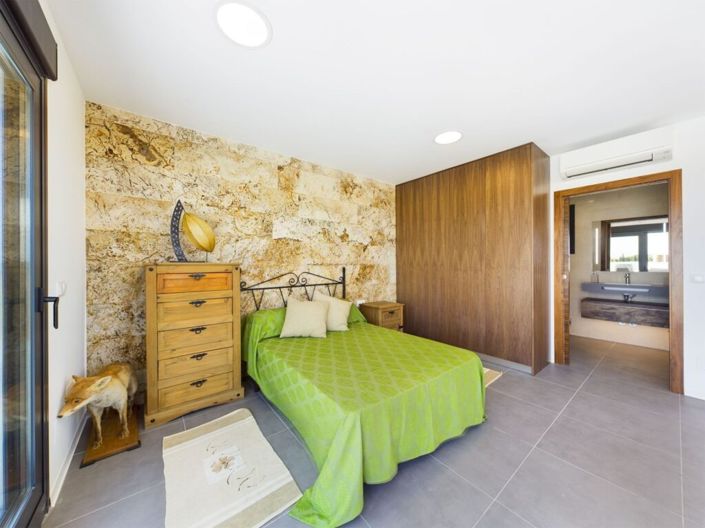 Image No.24-3 Bed Villa for sale