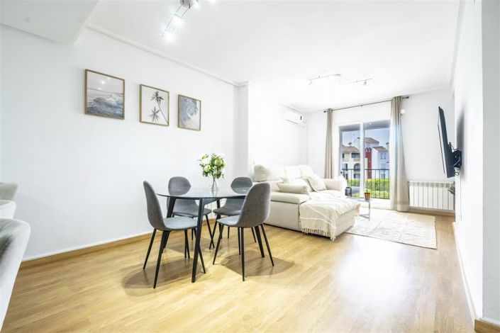 Image No.1-3 Bed Apartment for sale