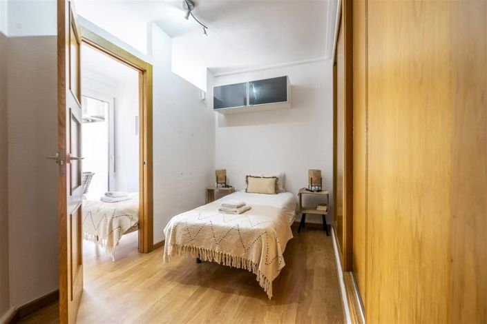 Image No.13-3 Bed Apartment for sale