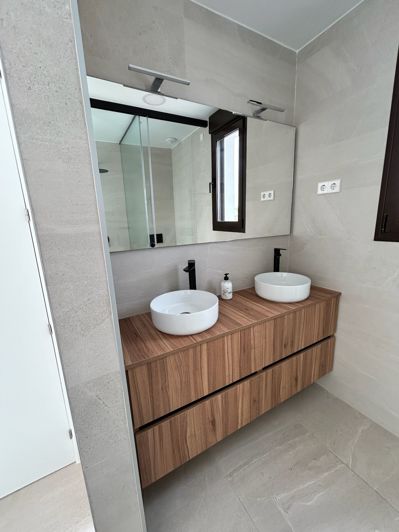 Image No.12-3 Bed Villa for sale