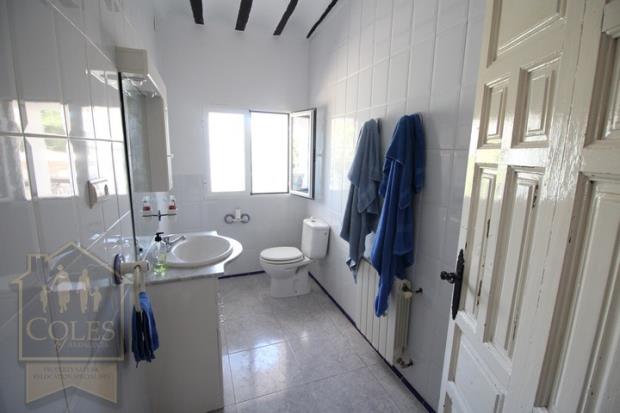 Image No.10-4 Bed Cortijo for sale