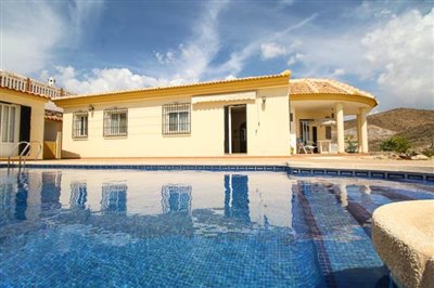 3 Bed Villa / Detached for sale