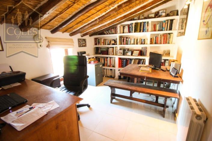 Image No.13-4 Bed Cortijo for sale
