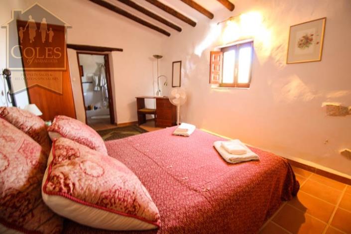 Image No.24-4 Bed Cortijo for sale
