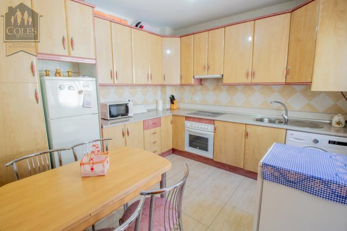 Image No.5-6 Bed Townhouse for sale