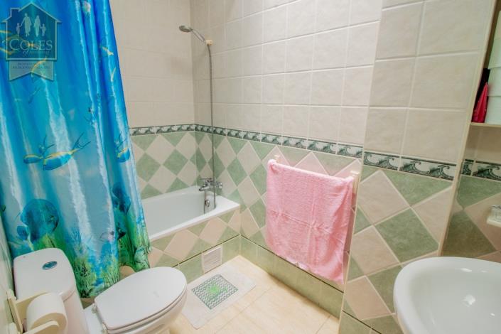 Image No.14-6 Bed Townhouse for sale