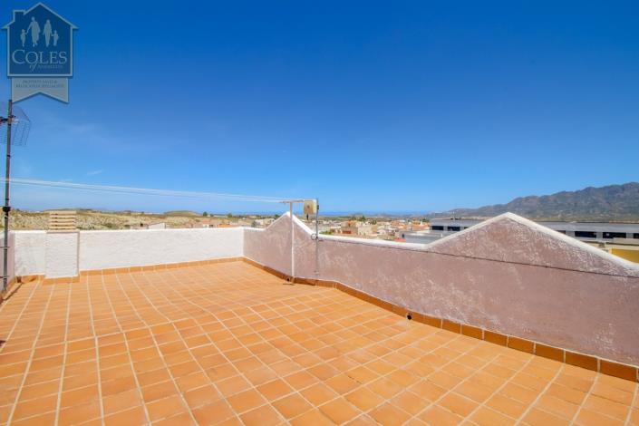 Image No.19-6 Bed Townhouse for sale