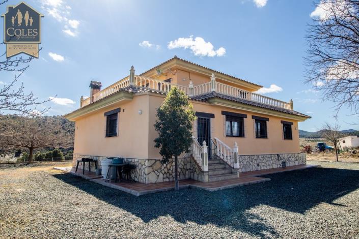 Image No.5-5 Bed Villa / Detached for sale