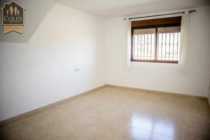 Image No.20-5 Bed Villa / Detached for sale