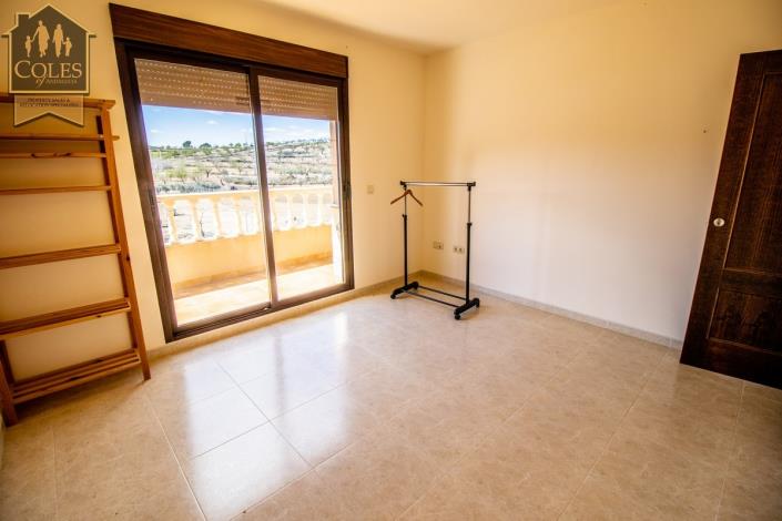 Image No.34-5 Bed Villa / Detached for sale