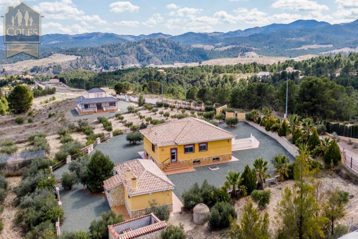 Image No.6-4 Bed Villa / Detached for sale