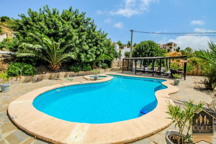 Image No.3-5 Bed Villa / Detached for sale