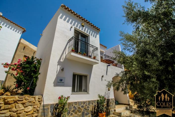 Image No.9-5 Bed Villa / Detached for sale