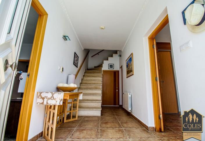 Image No.32-5 Bed Villa / Detached for sale