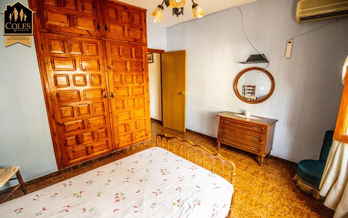 Image No.16-4 Bed Villa / Detached for sale