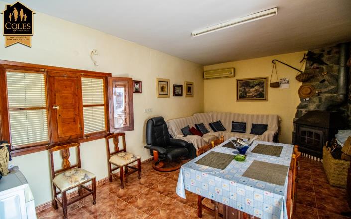 Image No.27-4 Bed Villa / Detached for sale