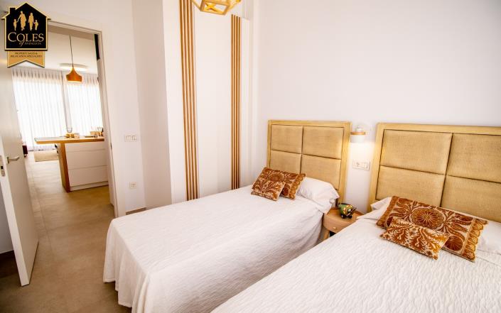 Image No.13-3 Bed Villa / Detached for sale