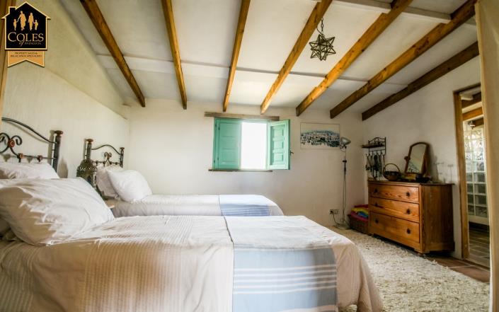 Image No.16-5 Bed Cortijo for sale