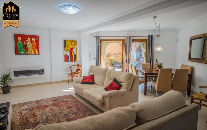 Image No.6-3 Bed Villa for sale