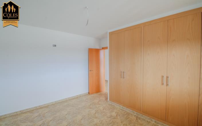 Image No.10-4 Bed Villa / Detached for sale