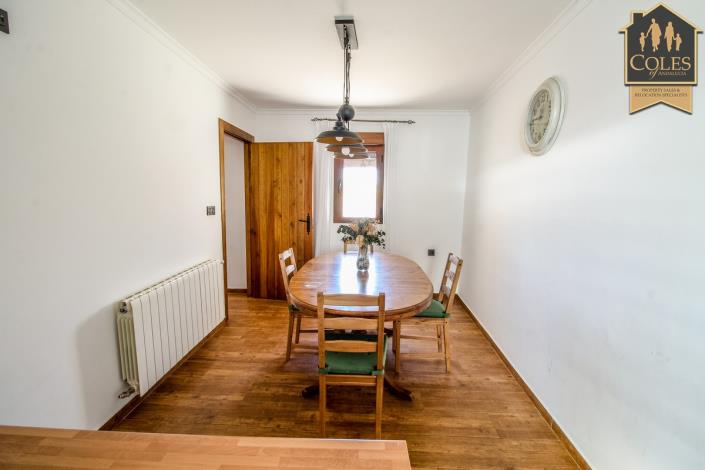 Image No.8-6 Bed Cortijo for sale