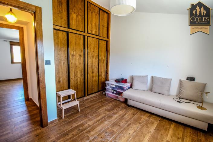 Image No.18-6 Bed Cortijo for sale